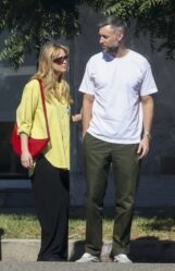 Jennifer Lawrence - Kiss with Cooke Maroney in Studio City 10-21-2024 (3)